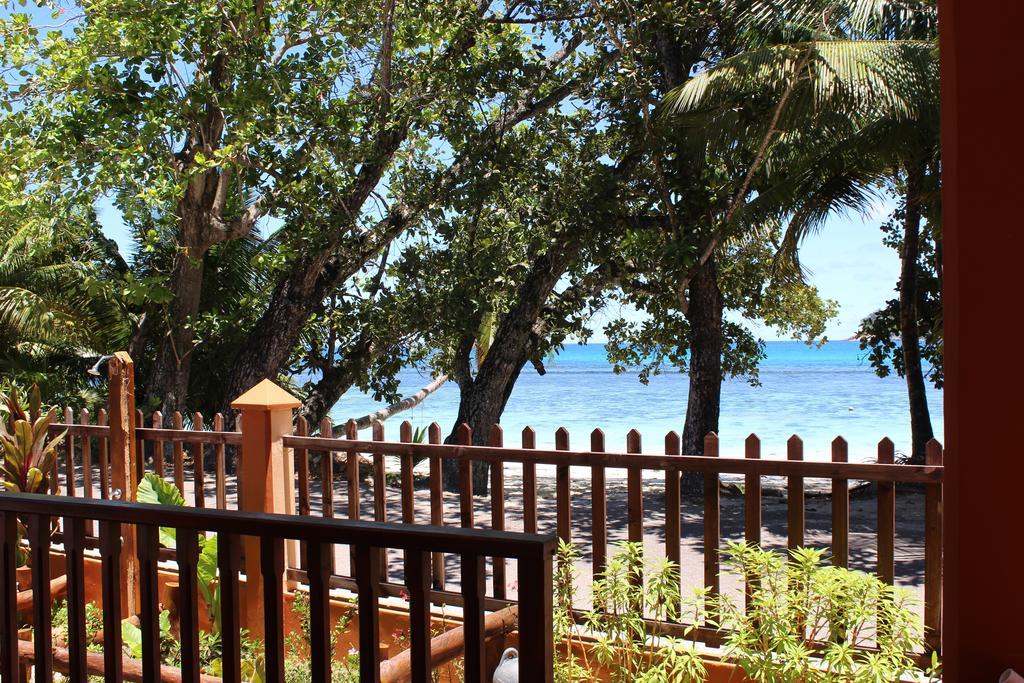 Green Blue Beach House Baie Lazare  エクステリア 写真